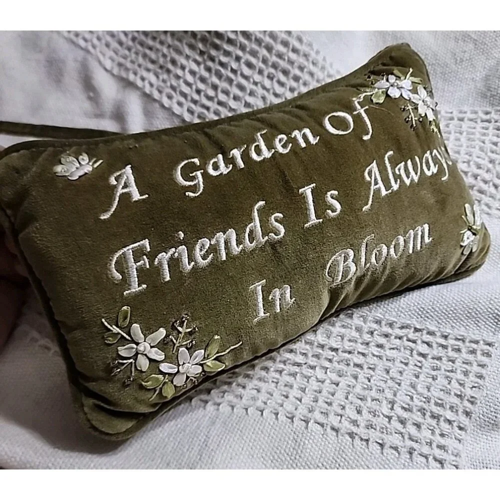 A Garden Of Friends Is Always In Bloom Decorative Hanging Velvet  Pillow  Ribbon